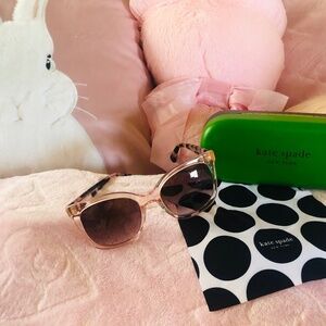 Just in NWT Kate Spade ♠️ Kiya Square Sunglasses in Peach w/ Branded Case